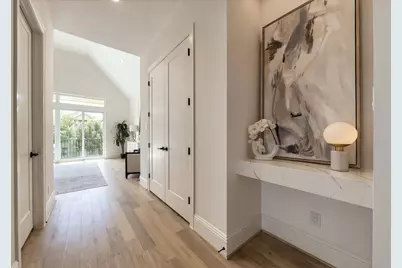 607 W 27th Street, Houston, TX 77008 - Photo 17