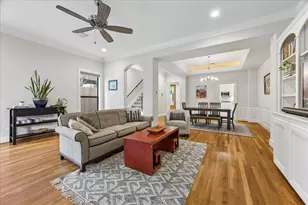 1614 Castle Ct, Houston, TX 77006 - Photo 15