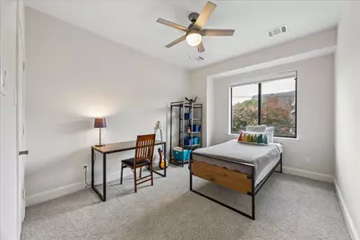 1614 Castle Court, Houston, TX 77006 - Photo 23