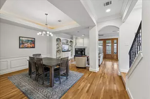1614 Castle Ct, Houston, TX 77006 - Photo 13