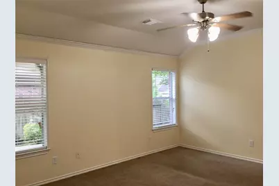 114 N Queenscliff Circle, The Woodlands, TX 77382 - Photo 17