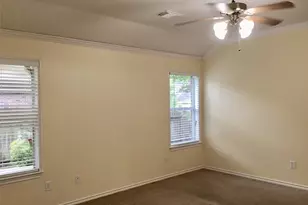 114 N Queenscliff Cir, The Woodlands, TX 77382 - Photo 17