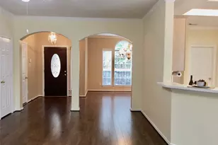 114 N Queenscliff Cir, The Woodlands, TX 77382 - Photo 3