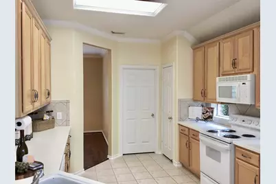 114 N Queenscliff Circle, The Woodlands, TX 77382 - Photo 27