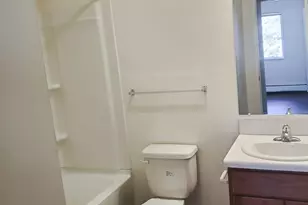 378 S Poplar St Mi, Maple Rapids, MI 48853 - Photo 9