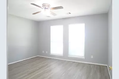 11931 Panay Village Circle, Houston, TX 77048 - Photo 15