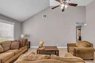 6522 Redding Springs Ln, Houston, TX 77086 - Photo 11