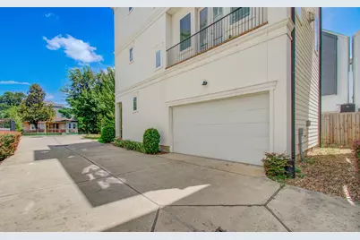 1222 W 24th Street #A, Houston, TX 77008 - Photo 7