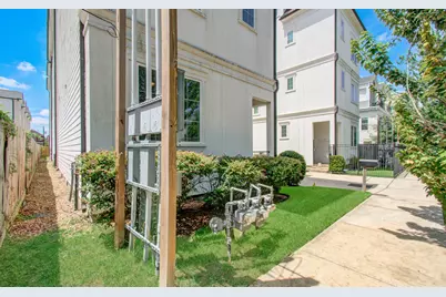 1222 W 24th Street #A, Houston, TX 77008 - Photo 5