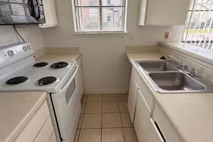 7901 Cambridge St, Houston, TX 77054 - Photo 5