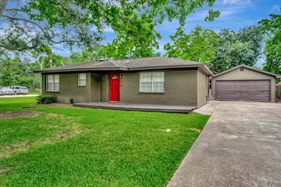 708 Moody Avenue, League City, TX 77573 - Photo 3