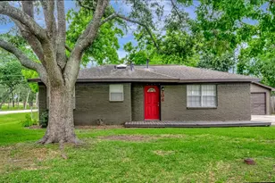708 Moody Ave, League City, TX 77573 - Photo 1
