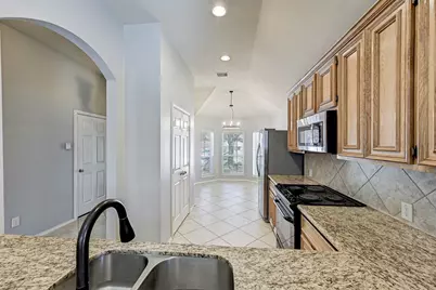 18923 Bluestone Hollow Lane, Tomball, TX 77377 - Photo 15