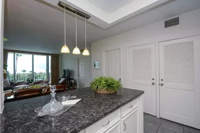 1401 E Beach Dr Drive #112, Galveston, TX 77550 - Photo 9