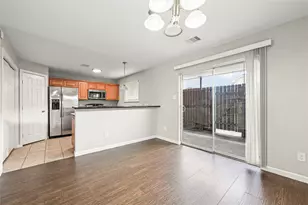 1520 Sherwood Forest St, Houston, TX 77043 - Photo 7