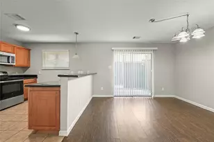 1520 Sherwood Forest St, Houston, TX 77043 - Photo 5