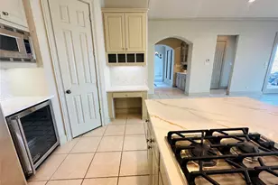 4 Mariners Ln, Kemah, TX 77565 - Photo 19