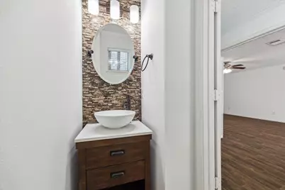 607 Oak Harbor Drive, Houston, TX 77062 - Photo 19