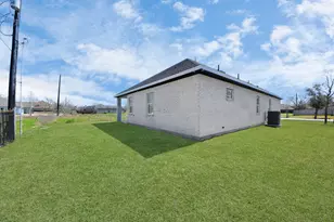 207 Manor Ave, Arcola, TX 77583 - Photo 35