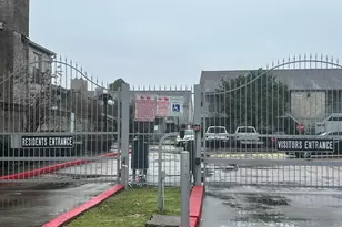 7400 Bellerive Dr, Houston, TX 77036 - Photo 15