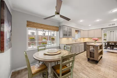 10831 Britoak Lane, Houston, TX 77079 - Photo 23