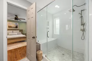 10831 Britoak Ln, Houston, TX 77079 - Photo 17