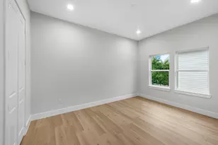 2348 Delafield St, Houston, TX 77023 - Photo 19