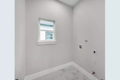 2348 Delafield Street, Houston, TX 77023 - Photo 23