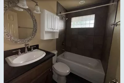 2030 Portsmouth Street #4, Houston, TX 77098 - Photo 9