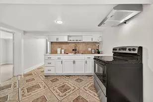 1814 33rd St, Galveston, TX 77550 - Photo 21