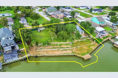 3014 Bay Oaks Harbor Drive, Baytown, TX 77523 - Photo 21