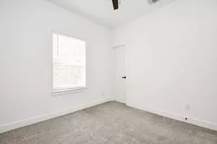 9734 Pelsey St, Houston, TX 77029 - Photo 23