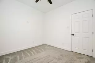 9734 Pelsey St, Houston, TX 77029 - Photo 21