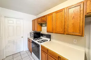 2006 Kilgore Rd, Baytown, TX 77520 - Photo 11