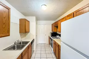 2006 Kilgore Rd, Baytown, TX 77520 - Photo 9