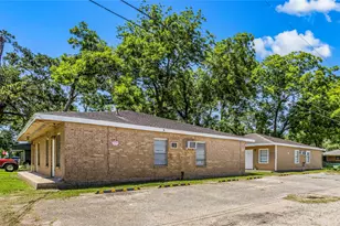 1001 W Lobitt St, Alvin, TX 77511 - Photo 5