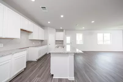 16905 Hazelnut Drive, Conroe, TX 77302 - Photo 7