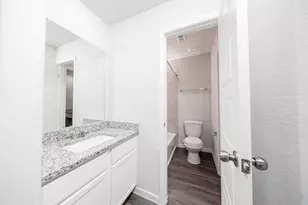 16905 Hazelnut Dr, Conroe, TX 77302 - Photo 17