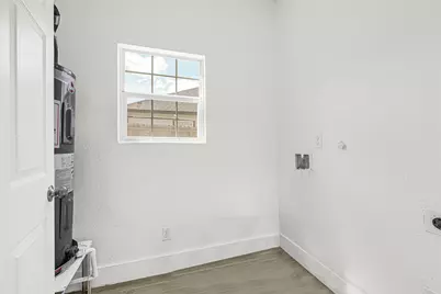 7926 Hudson Street, Houston, TX 77012 - Photo 13