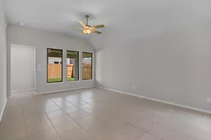 1024 Shl Crk Trl, Conroe, TX 77304 - Photo 11