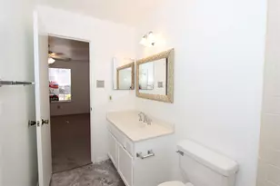 10639 Braes Bend Dr, Houston, TX 77071 - Photo 11