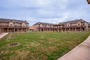 2002 20th St, Huntsville, TX 77340 - Photo 23