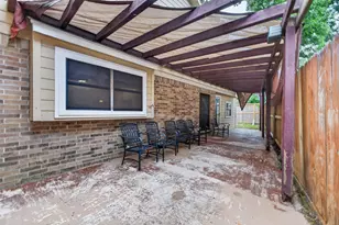 8819 Mile Run Rd, Humble, TX 77346 - Photo 17