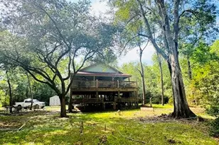 1110 Turner Dr, Bridge City, TX 77611 - Photo 1