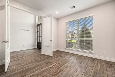 211 Painted Trillium Drive, Conroe, TX 77304 - Photo 3