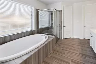 211 Painted Trillium Dr, Conroe, TX 77304 - Photo 13