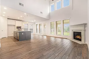 211 Painted Trillium Dr, Conroe, TX 77304 - Photo 7