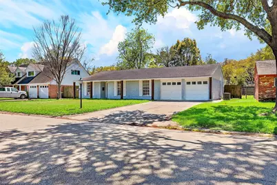 9611 Highmeadow Drive, Houston, TX 77063 - Photo 3