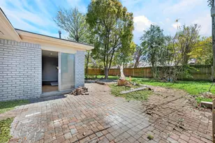 9611 Highmeadow Dr, Houston, TX 77063 - Photo 35