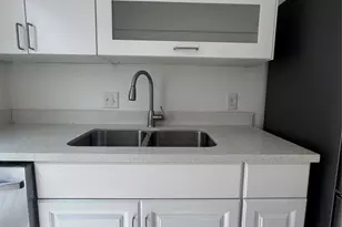 6645 Wanda Ln, Houston, TX 77074 - Photo 9